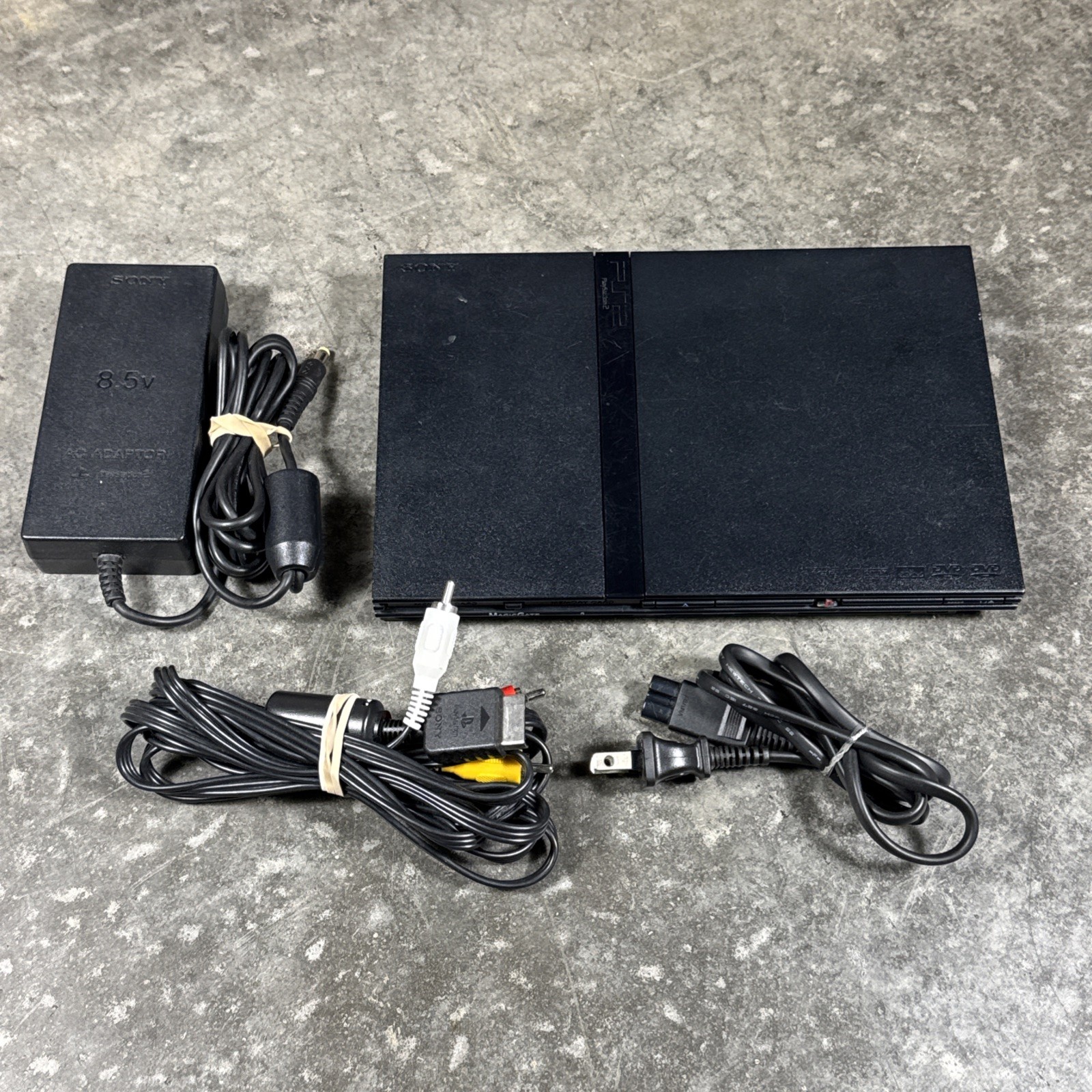 Sony PlayStation 2 PS2 Slim Console (SCPH-77001) w/ OEM AV & Power Supply Tested