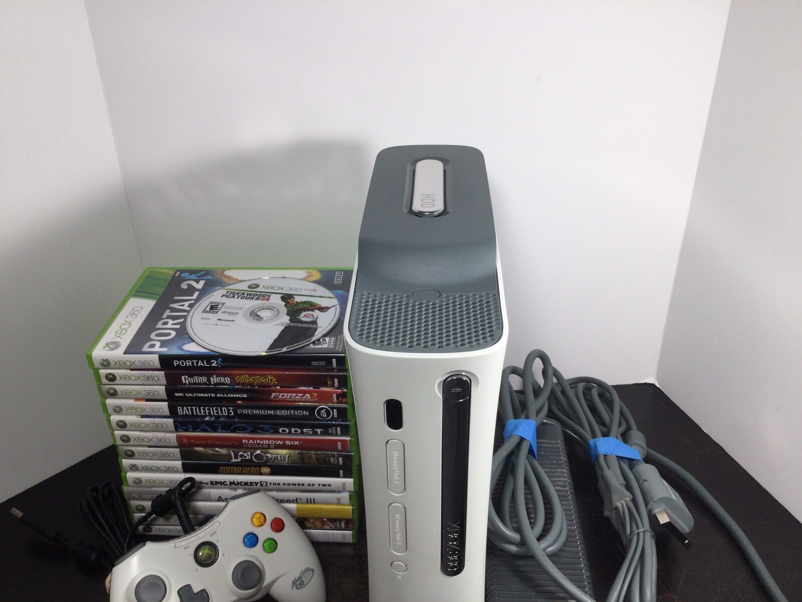 Microsoft Xbox 360 White Console Bundle 1 Controller & 14 Games Complete Tested