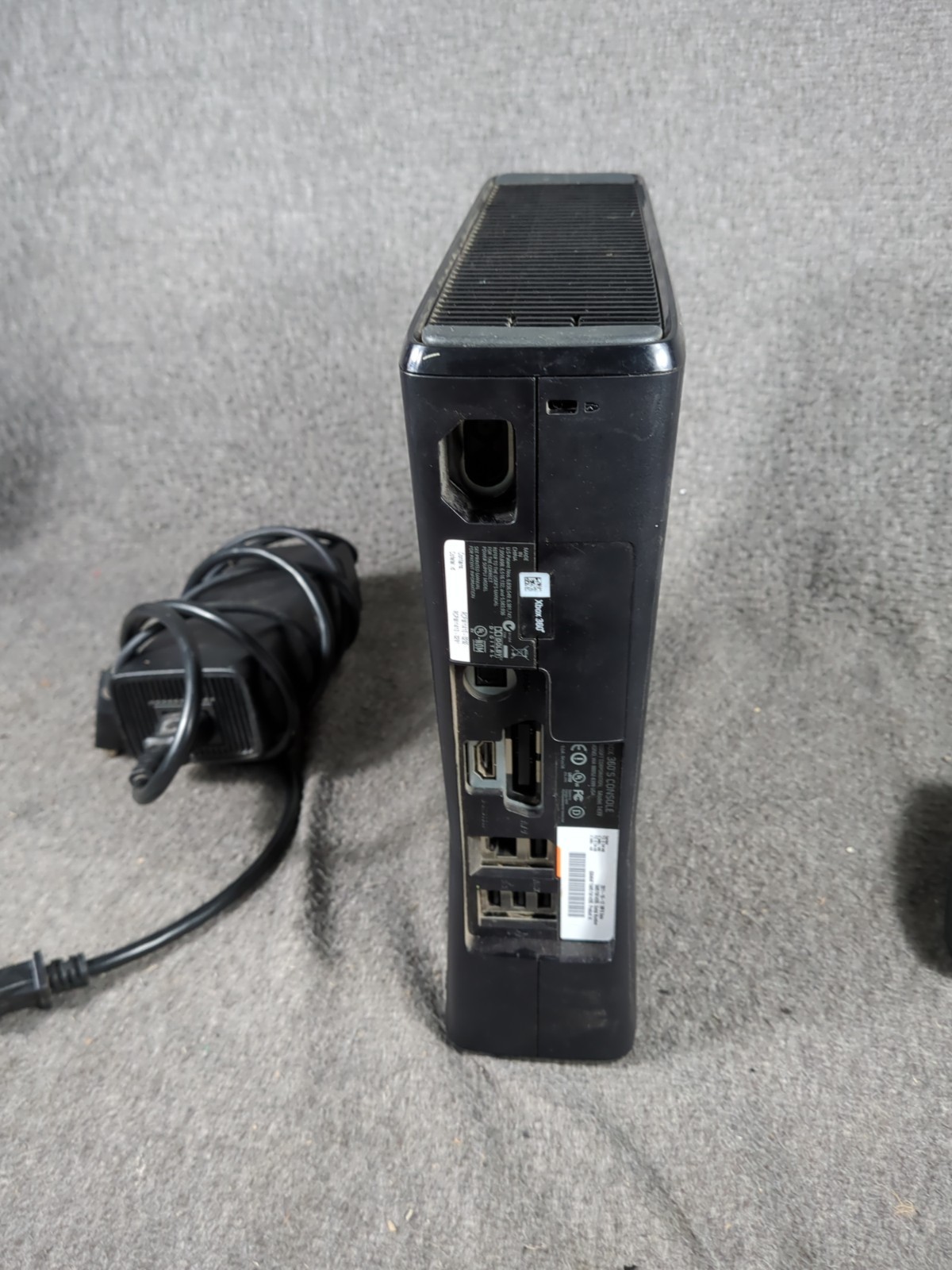 Xbox 360 S Console Model 1439 with Power Cord & Controller Tested