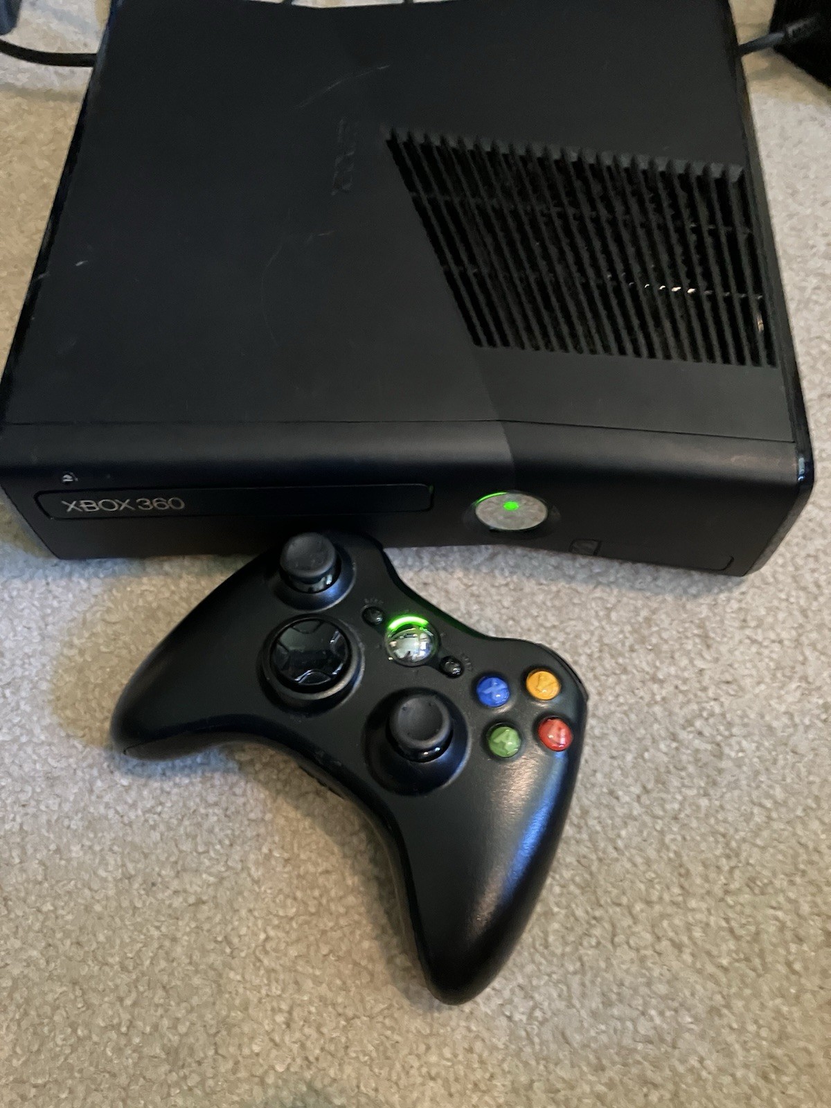 Xbox 360 S Slim Bundle 1439 Console 250GB 15 Games HALO NARUTO FALLOUT MASS EFF