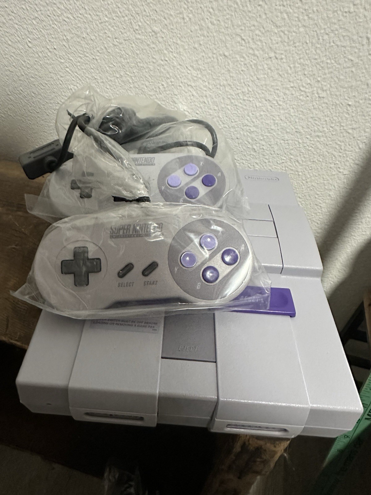 Super Nintendo SNES System Console, 2 New OEM Controllers, Cables