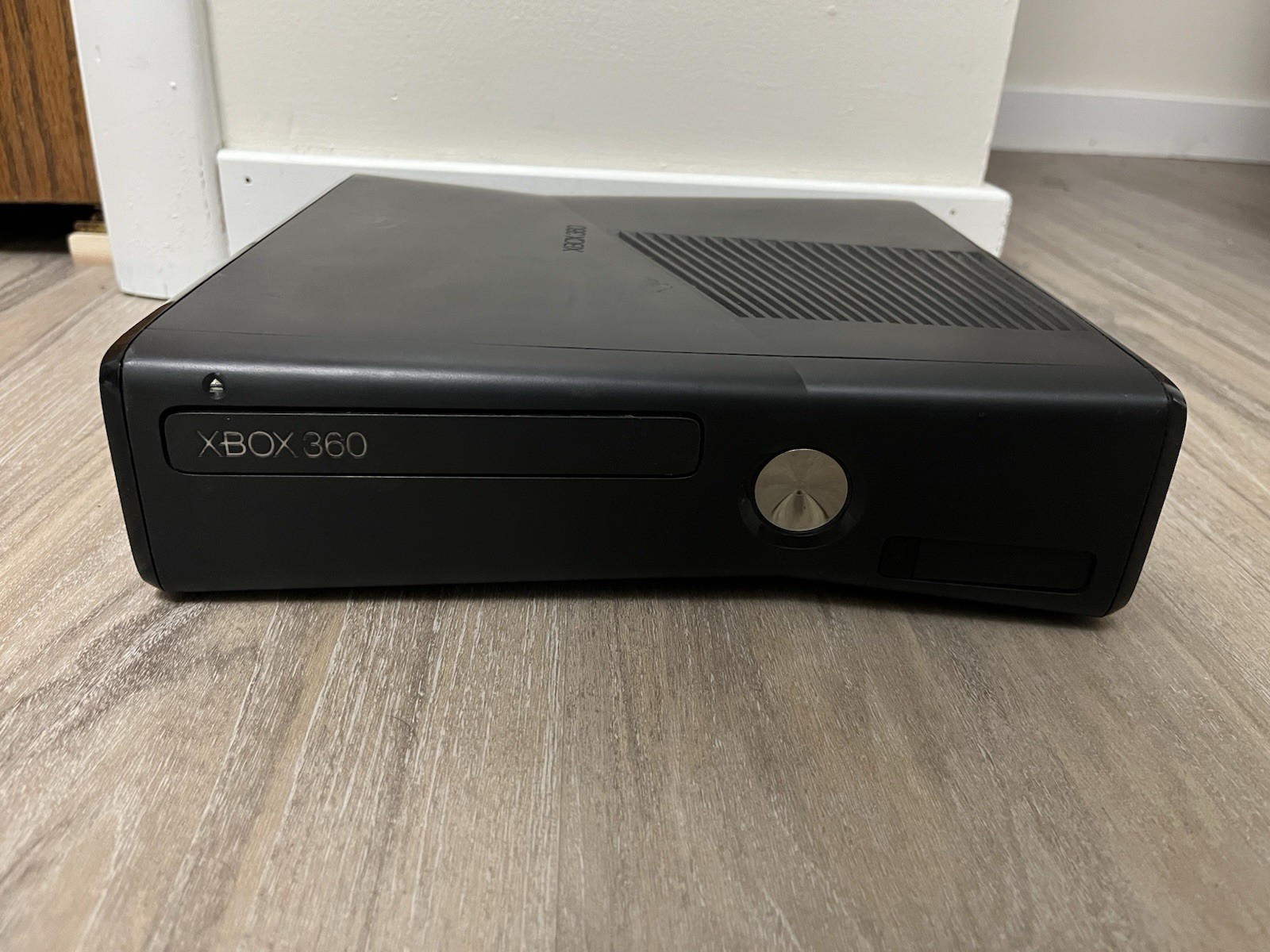Xbox 360 Slim Black Console 250GB Tested