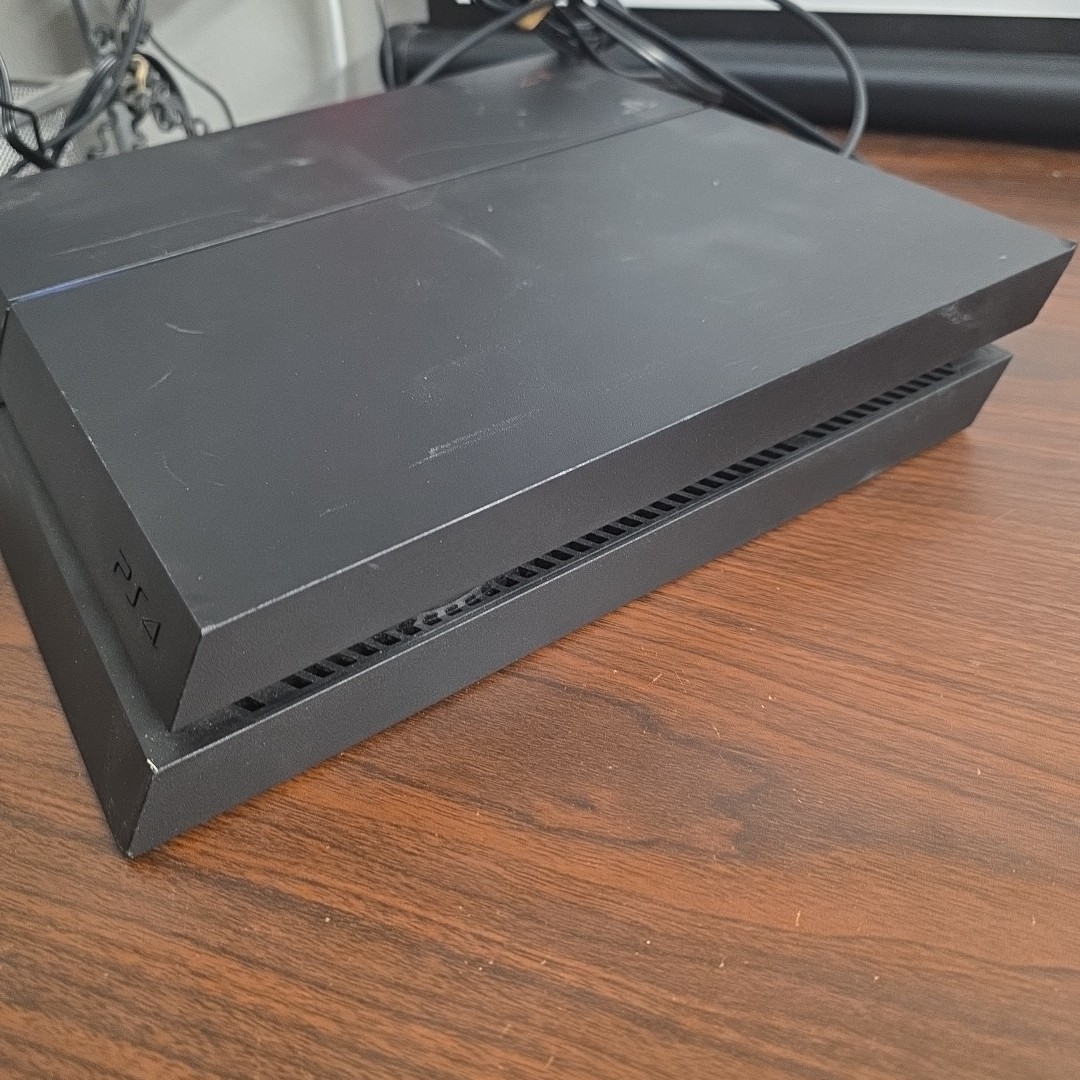 Sony PlayStation 4 PS4 500GB Console CUH-1215A Console Only Tested Works 4.71