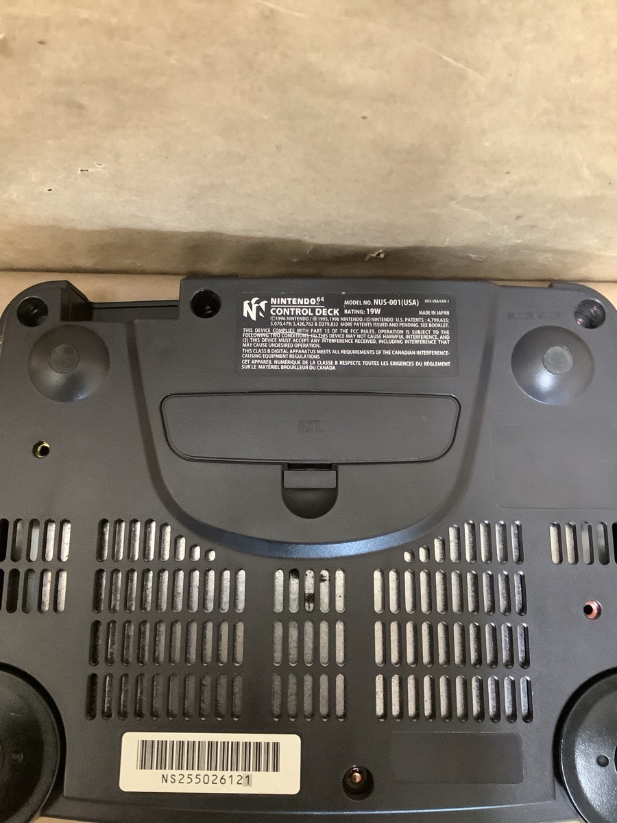 NINTENDO 64 SYSTEM CONSOLE NUS-001 (B42009734)