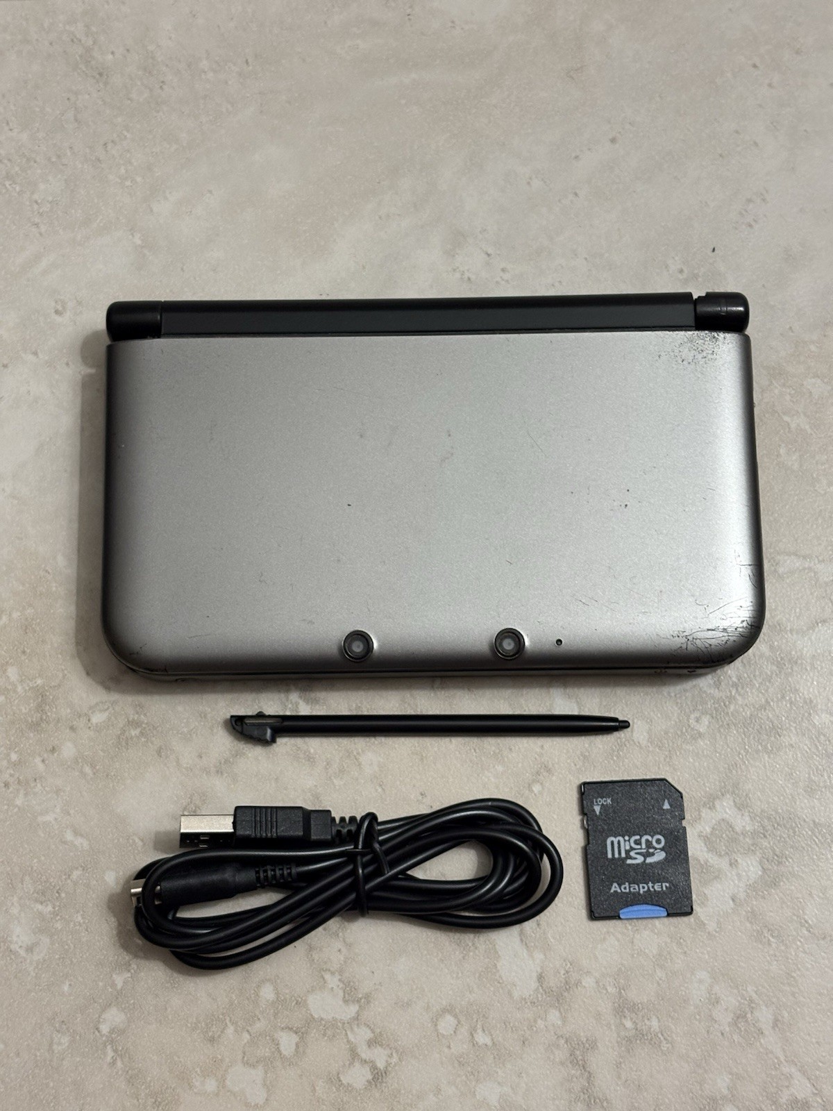 Nintendo 3DS XL LL Silver And Black Handheld With Charger And Stylus Read Desc