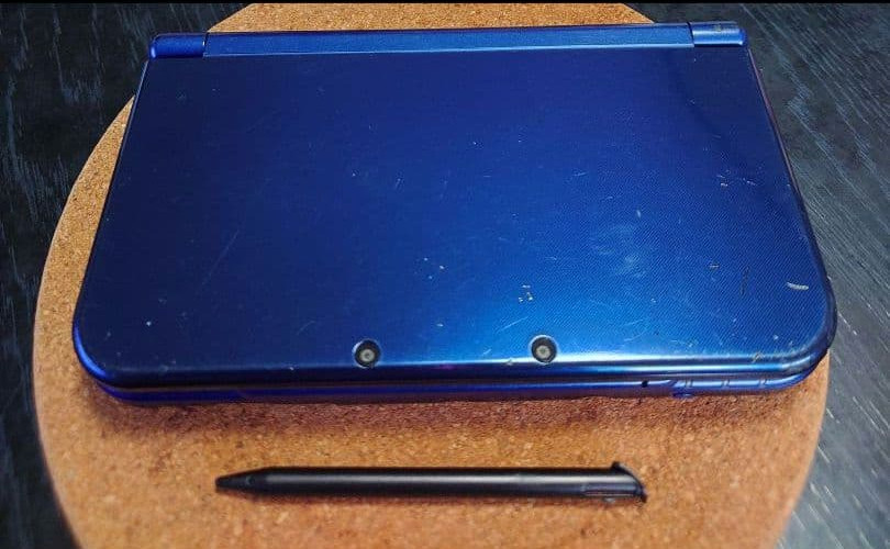Nintendo New 3DS LL XL Metallic Blue Handheld Console Japan Region NTSC-J 0194