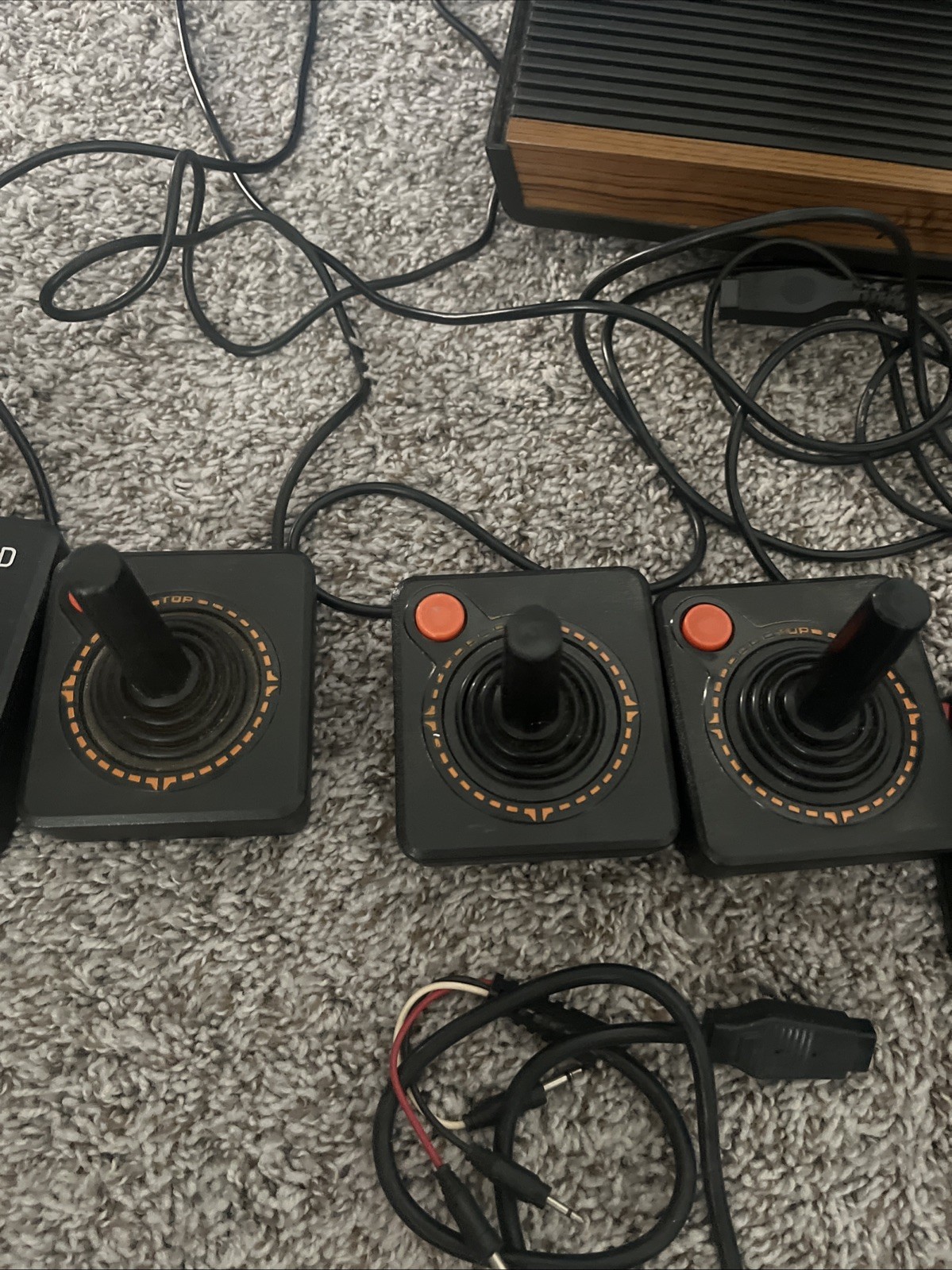 Atari 2600 Woodgrain Console With Extras Read Description