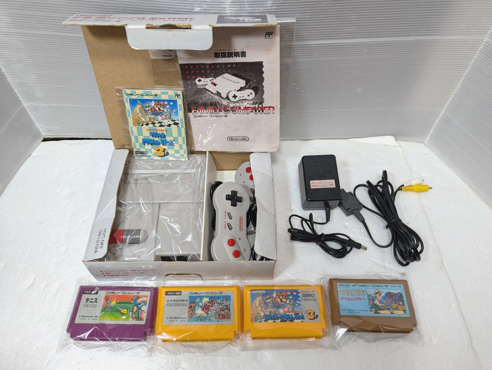 New Famicom Console AV NES HVC-101 Super mario bros 3 Japan Box Manual
