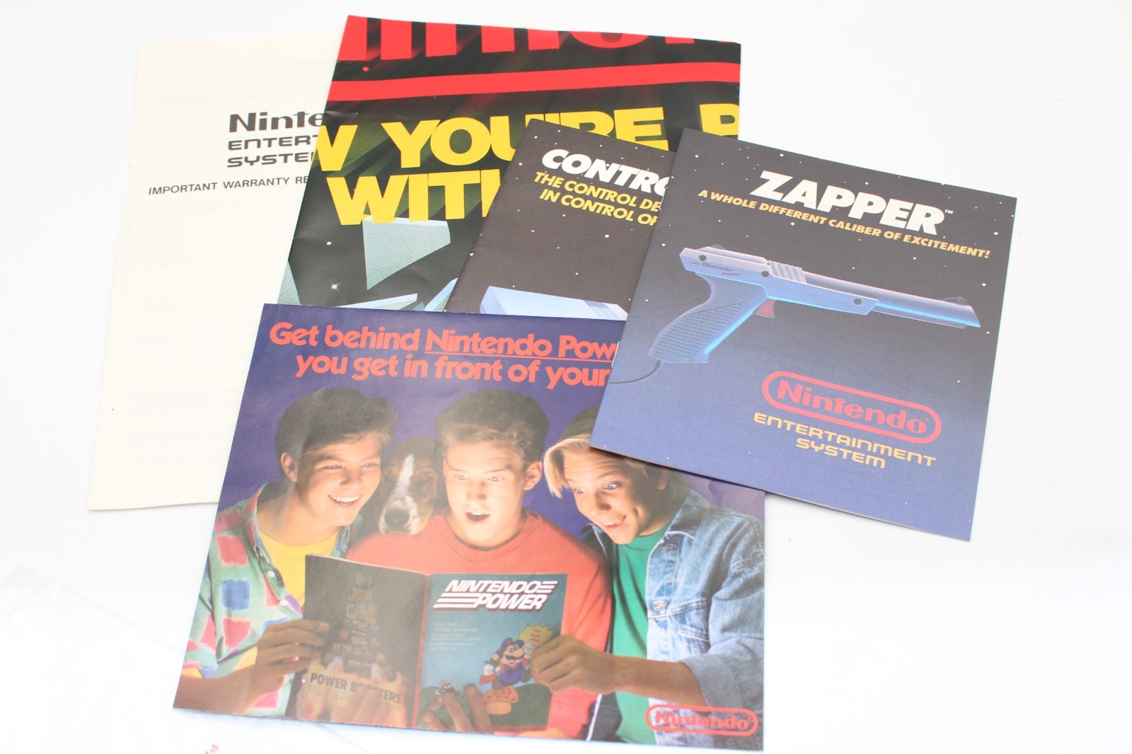 Nintendo NES Console Bundle w/Controllers, Gun, Manual, Inserts Tested