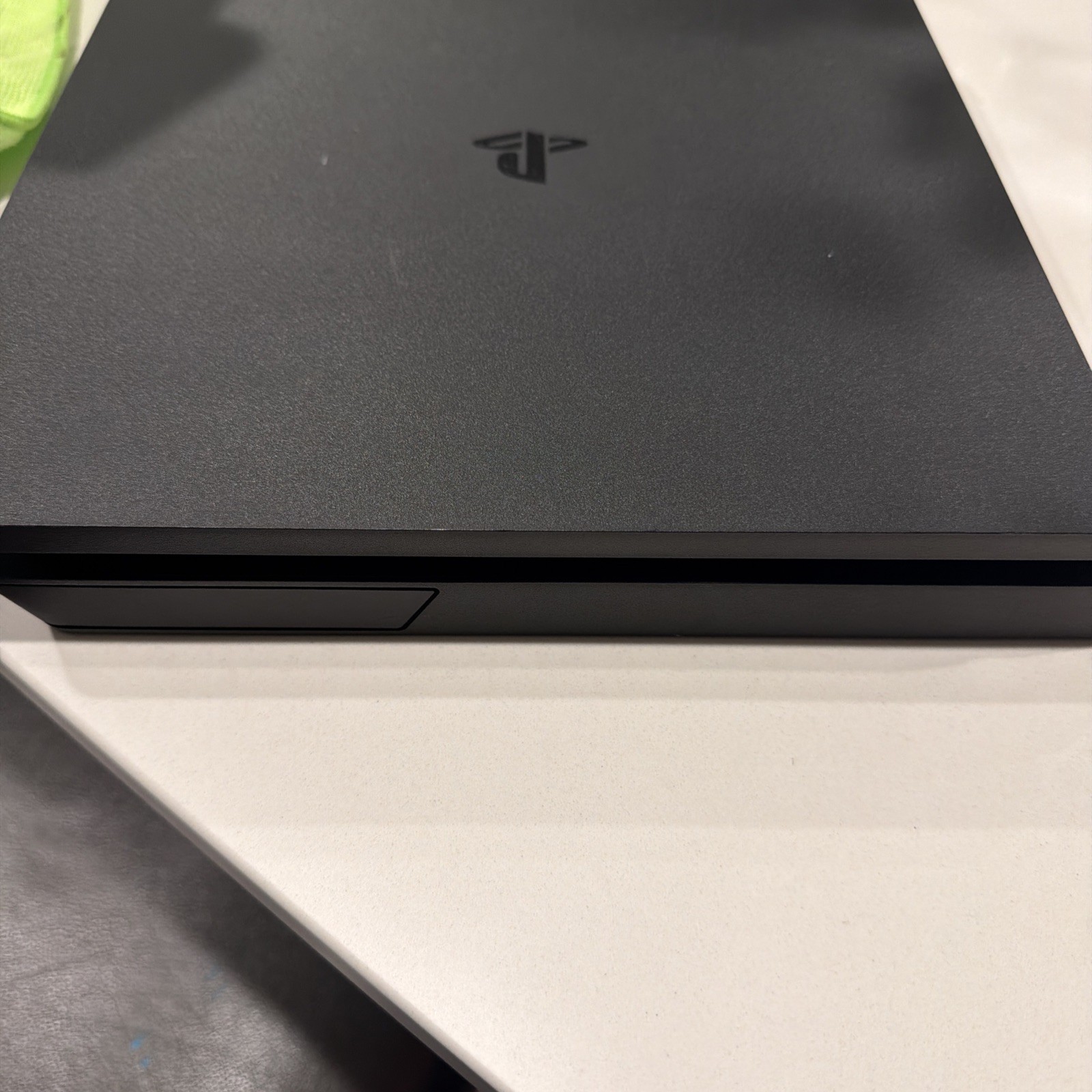 Sony PlayStation 4 Slim 1TB Console – Low Firmware 10.00