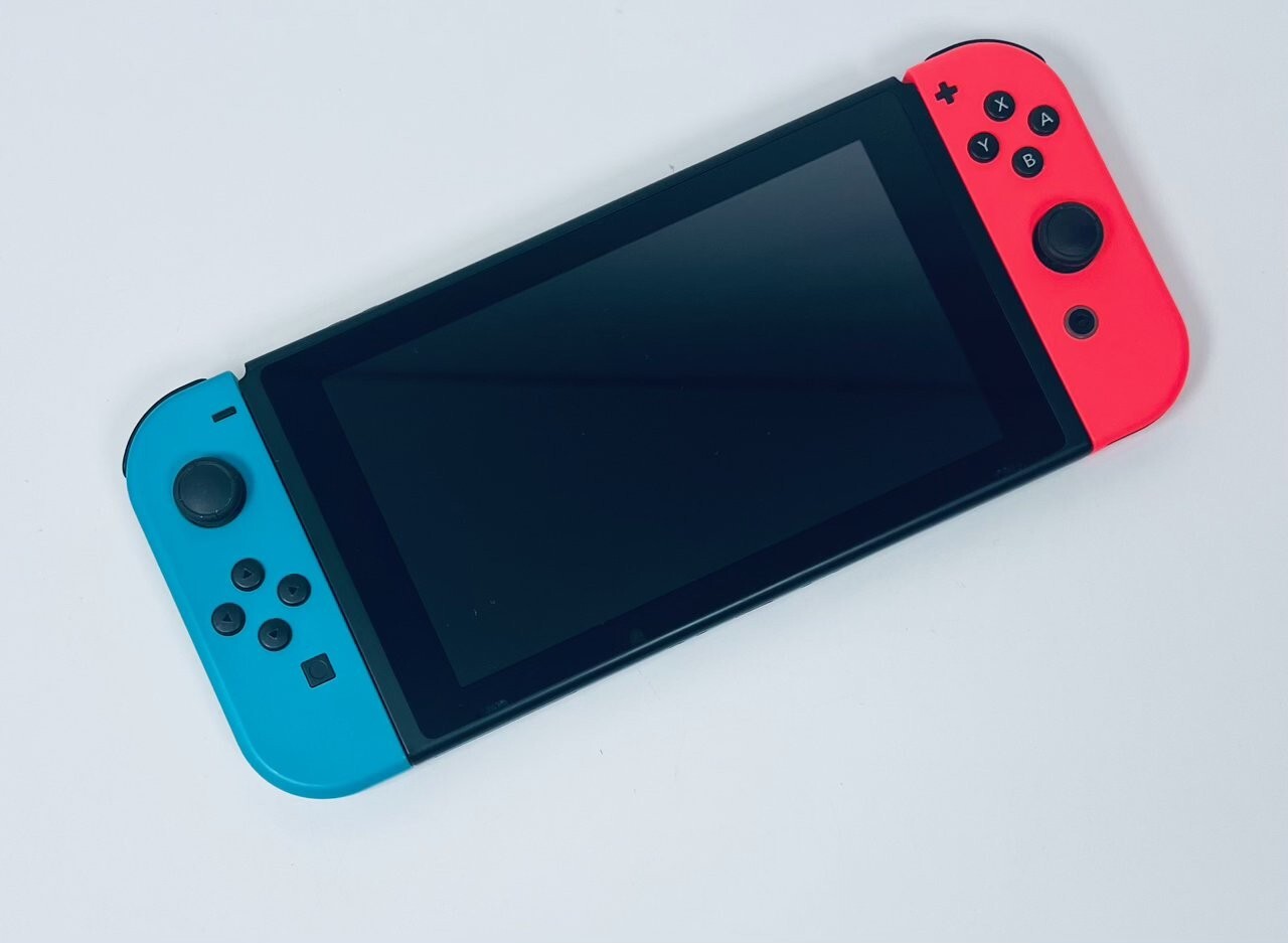 Nintendo Switch Console Neon Blue/Red Joy-Con Set Boxed Excellent Condition Test