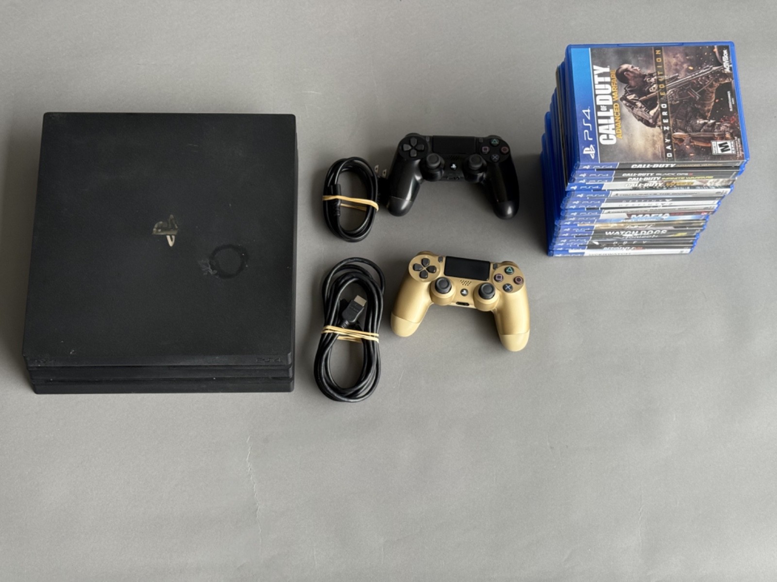 Sony PlayStation 4 PS4 Pro 1TB Console Bundle 16 Games Tested