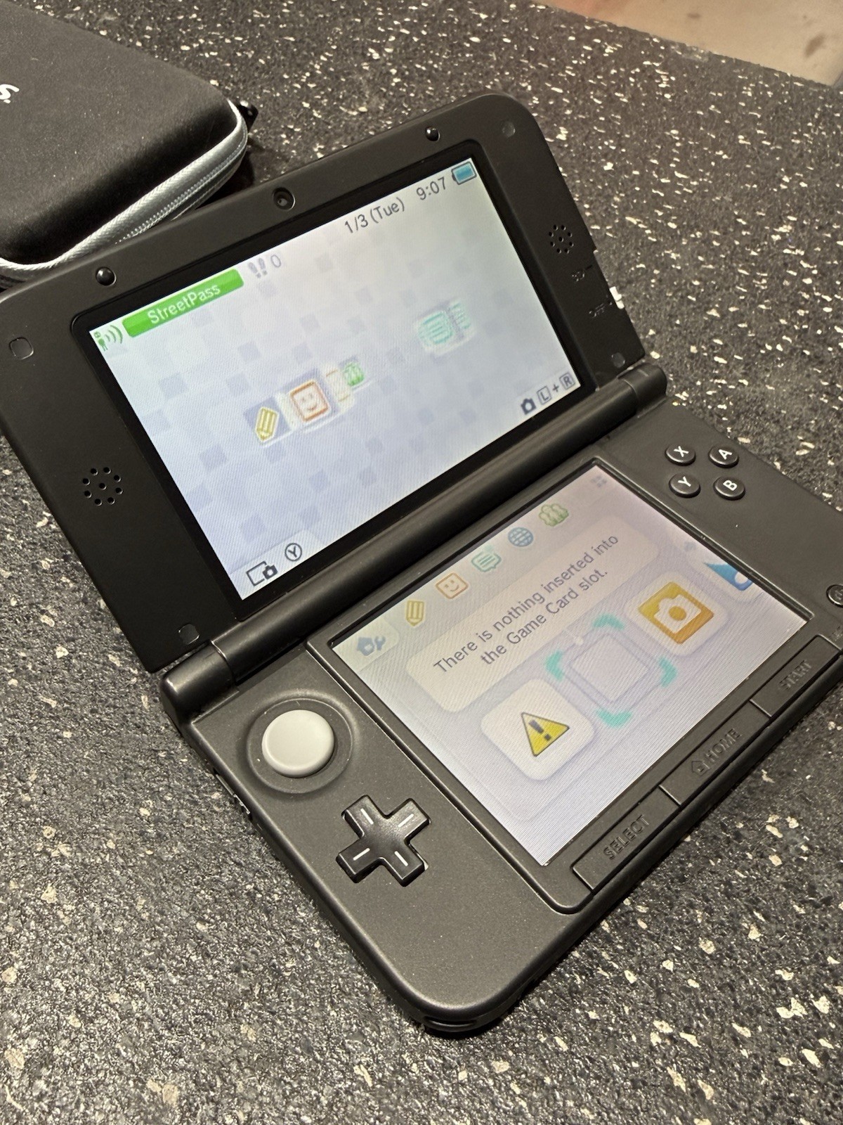 Nintendo 3DS XL Blue Console W/ Charger *Tested and working*