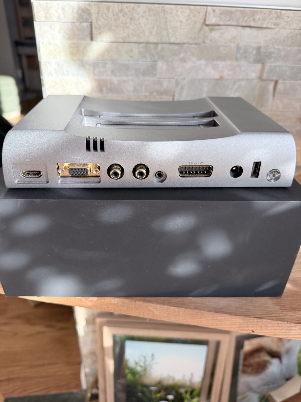 Analogue NT Mini V2 Noir CIB With Extra Controller