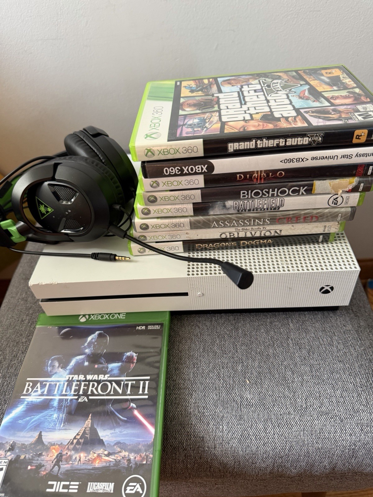 Xbox One S 1TB Console – White /lot Of Games & Headset Bundle
