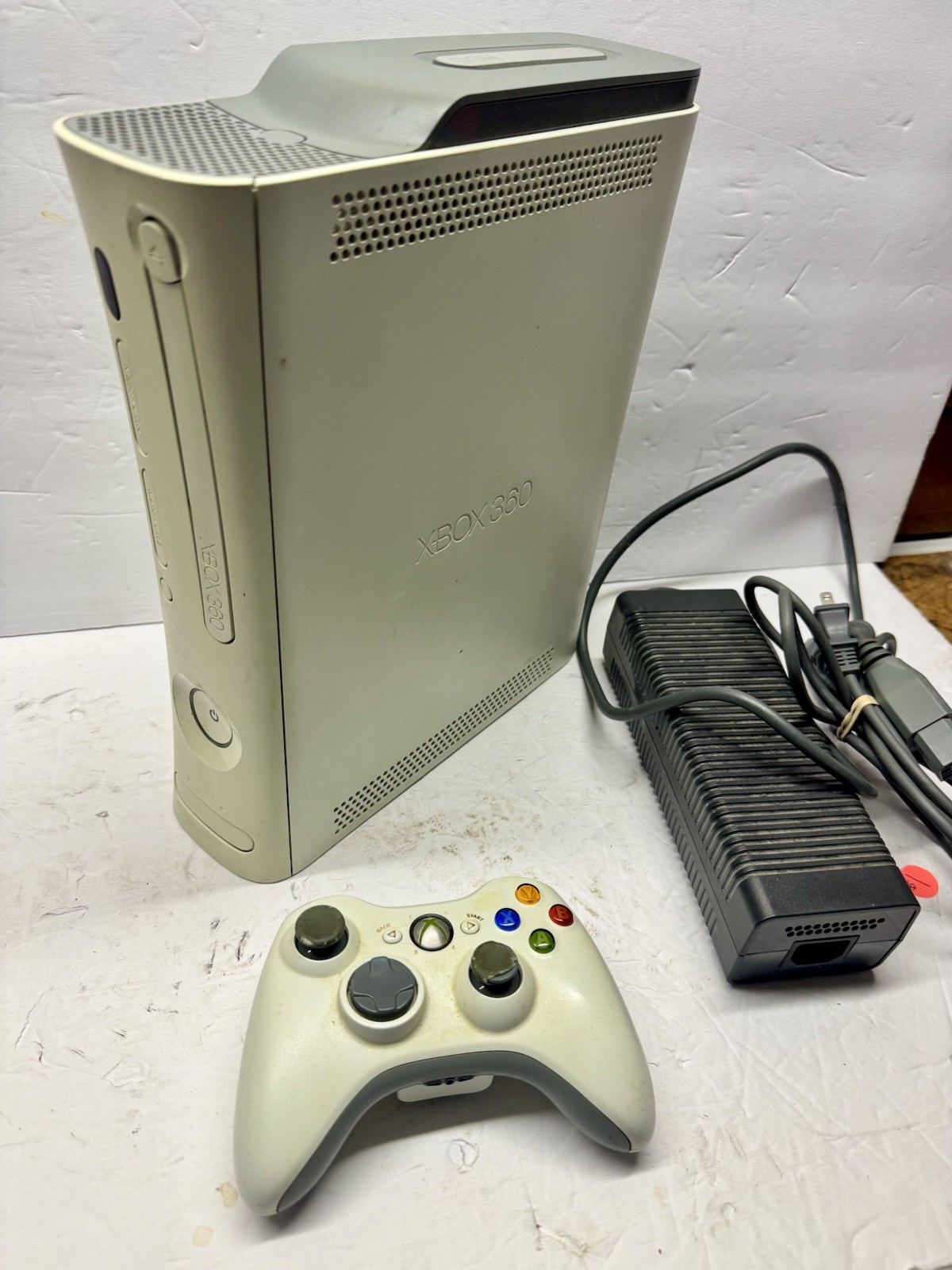 XBOX 360 Pro 20GB Console + Power Supply Works No Controller Good