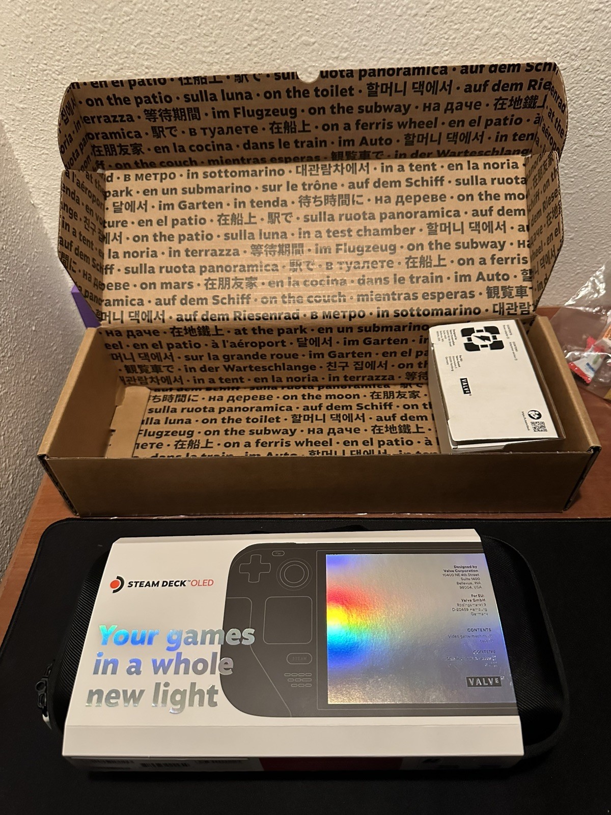 OLED Steam Deck 512GB + 1TB SD Card, Gloss Black Screen
