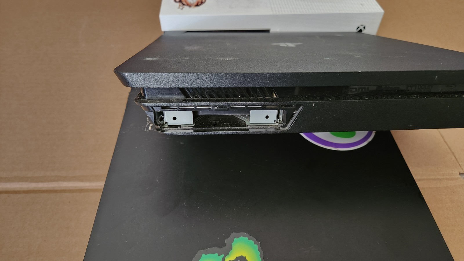 *Parts* Lot of 3 Xbox One X, Xbox One S and PS4
