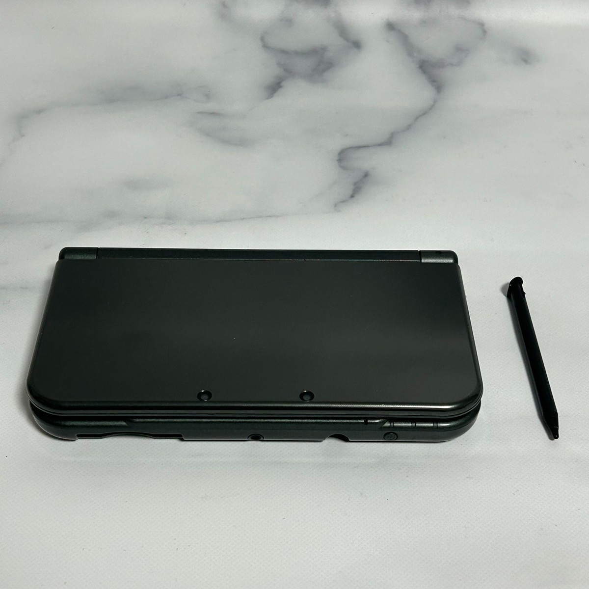 Nintendo New 3DS LL XL Console region free / Charger SD card from US
