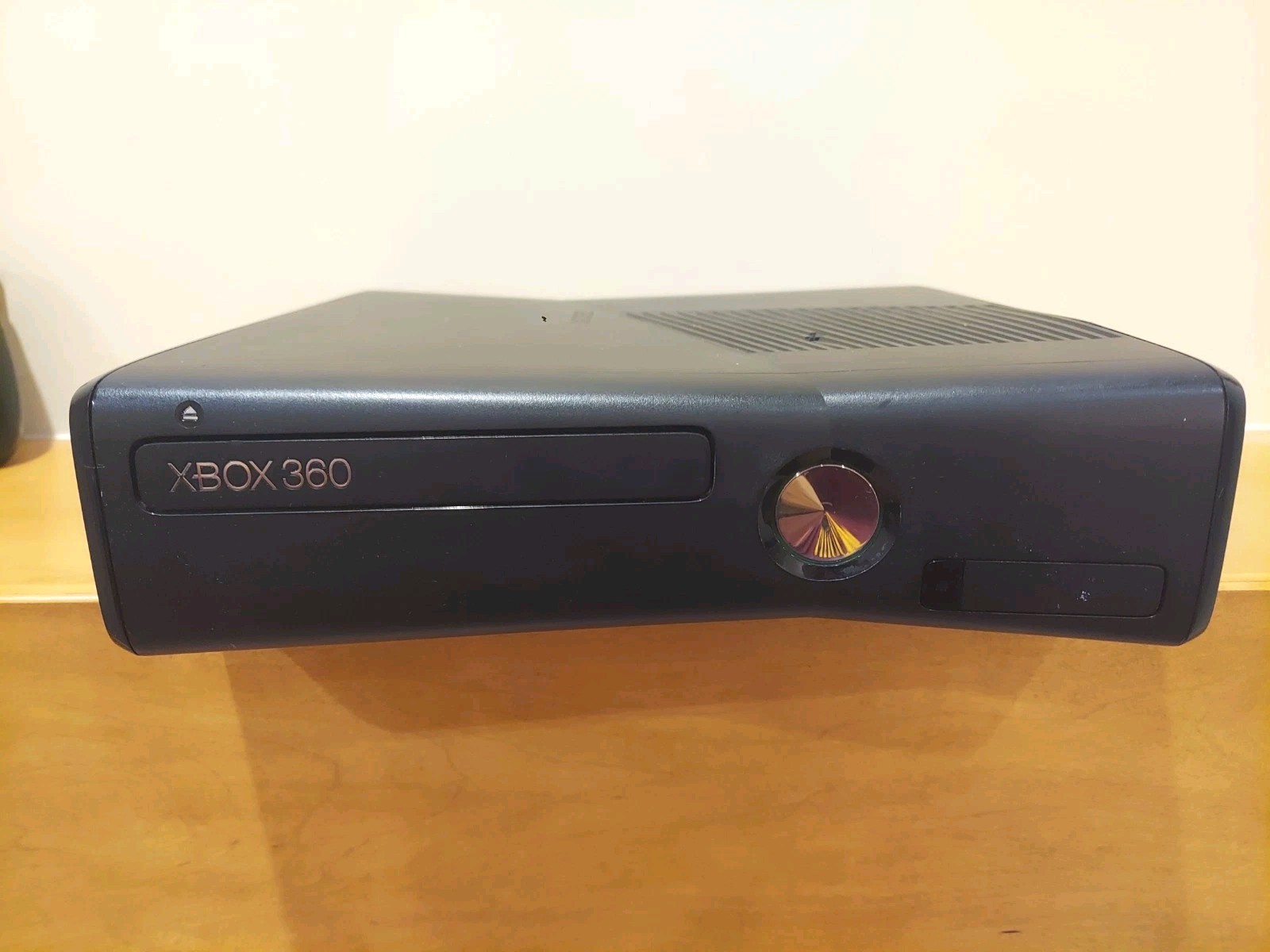 XBOX 360 S 1439 BLK 250 GB CONSOLE BUNDLE +26 GAMES/3-CONTROLLERS/WIFI ADAPTOR