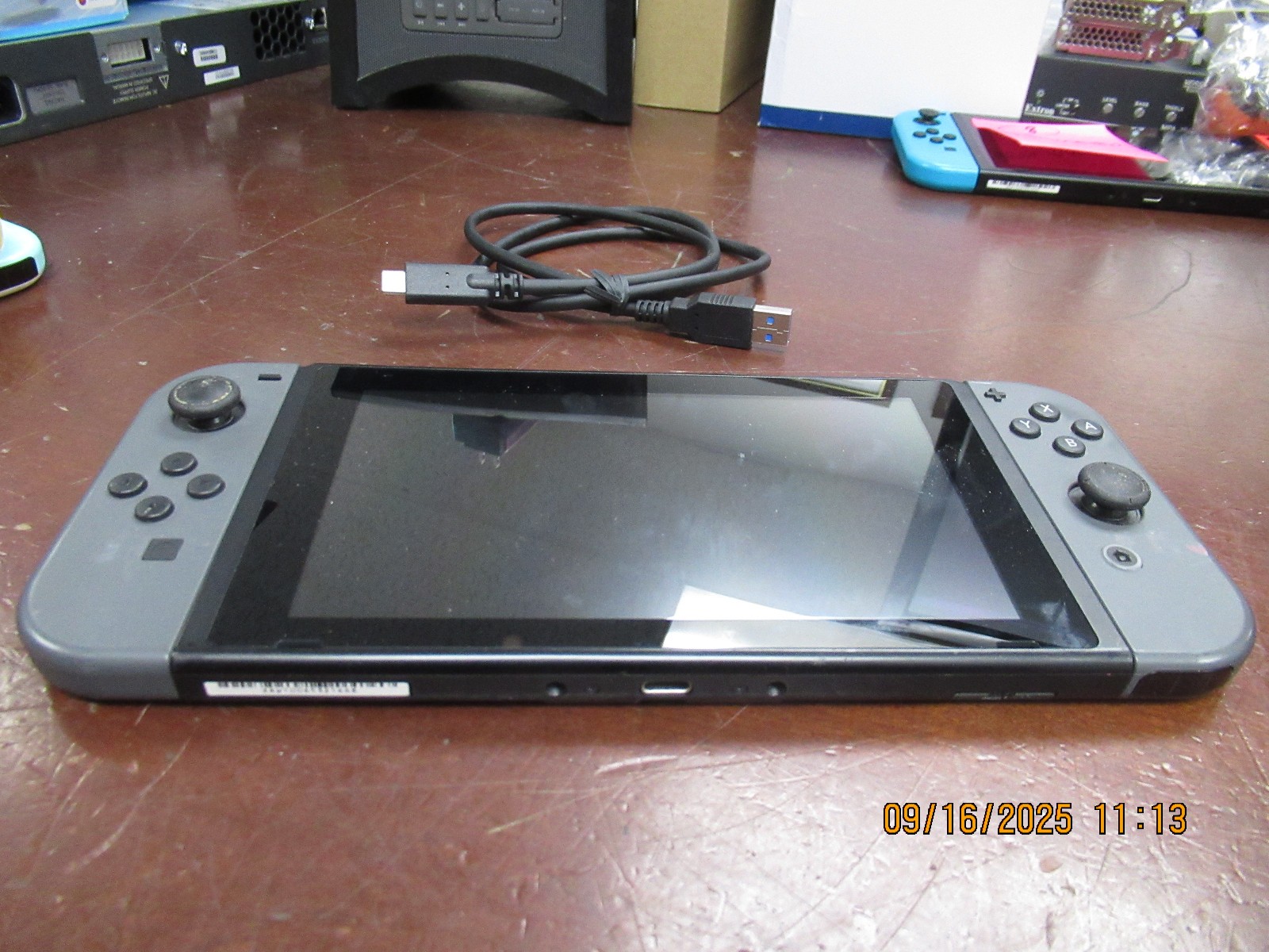 Nintendo Switch HAC-001 32GB Console with Gray Joy‑Con, Type-C Cable