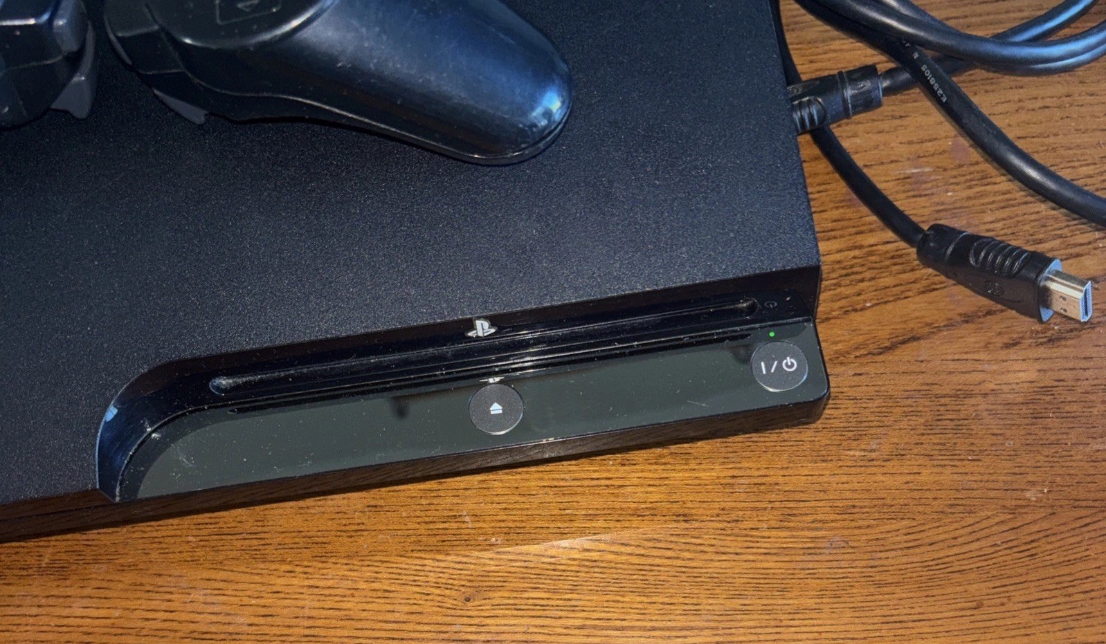 Sony PlayStation 3 Slim PS3 320GB Console 2 Controller + Cords