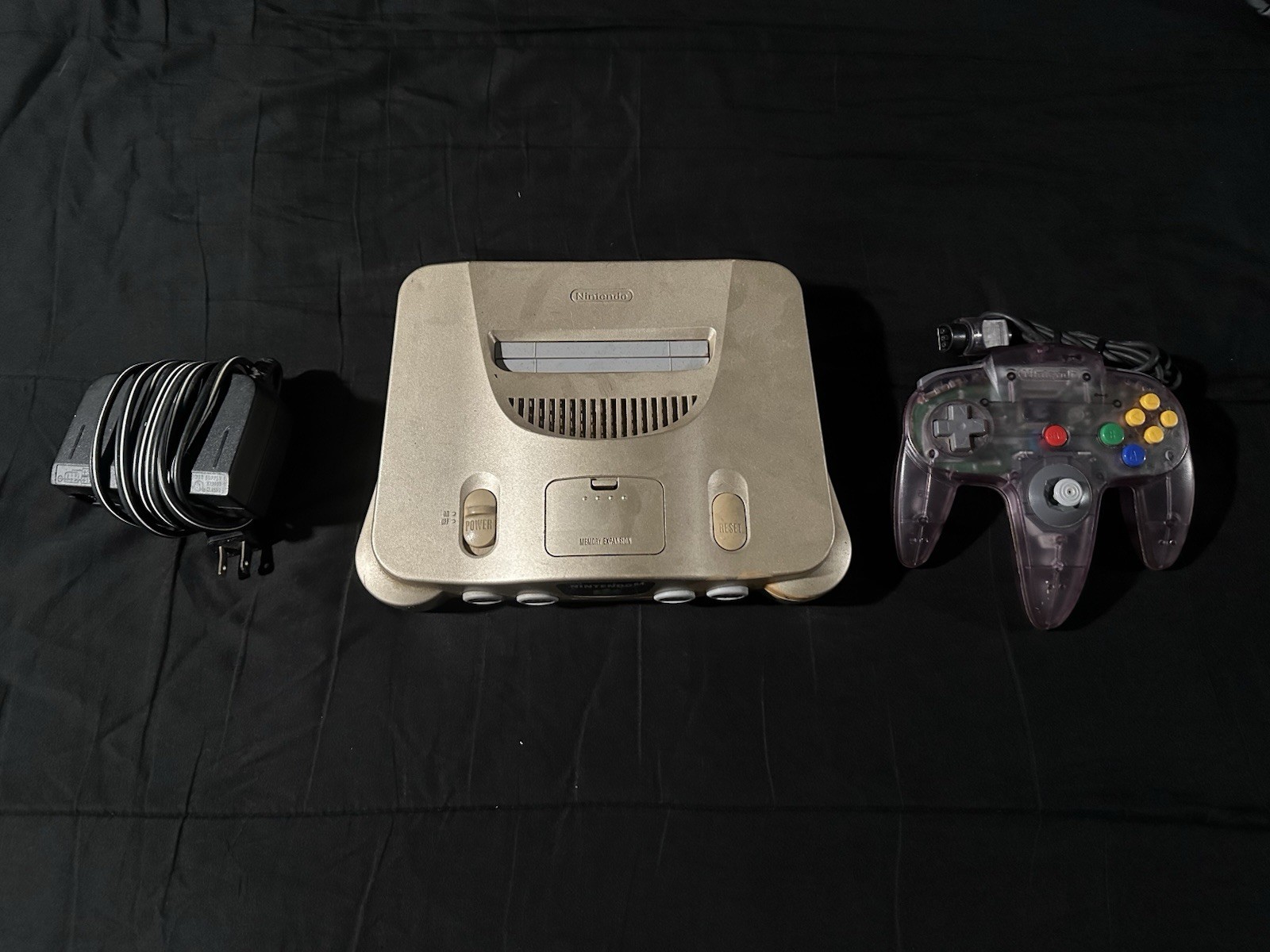 Nintendo 64 Gold Game Console NUS-001 Bundle with 1 Controller USA Model