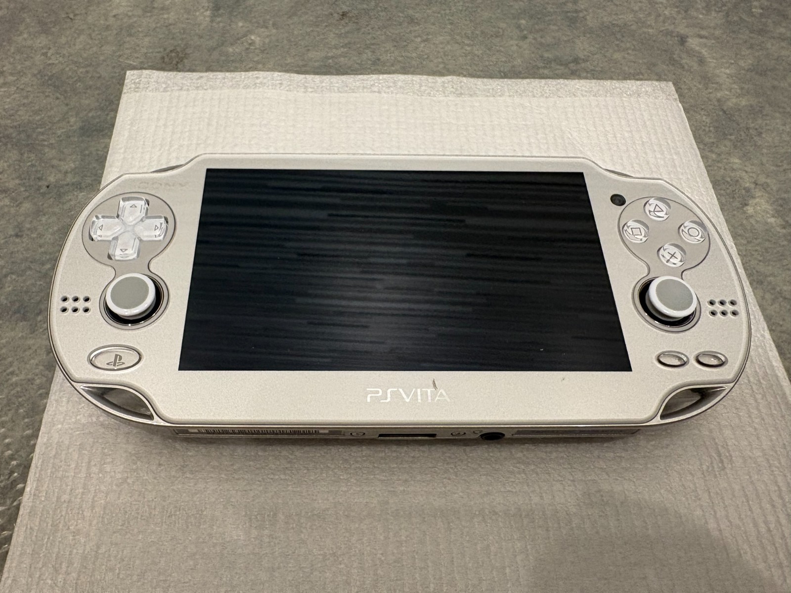 SONY PlayStation PS Vita Ice Silver Wi-Fi Type