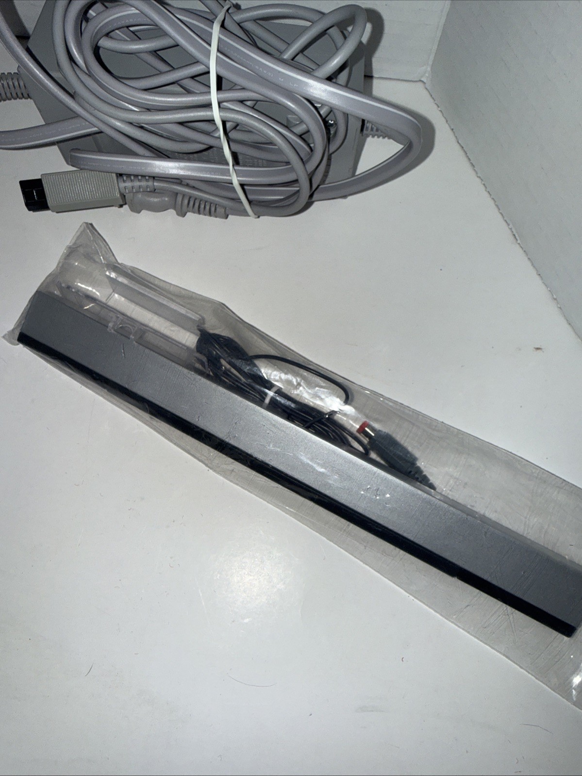 Nintendo Wii RVL-001 512 MB Home Console – White