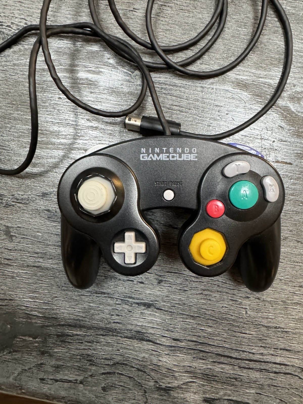 Nintendo GameCube DOL-001 Bundle w/ HDMI Adapter, 2 Controllers, 6 BEST GC GAMES