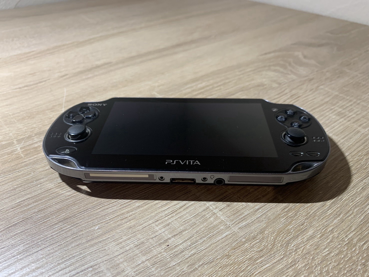 1234 PlayStation PS Vita PCH-1100 Crystal Black Normal TESTED
