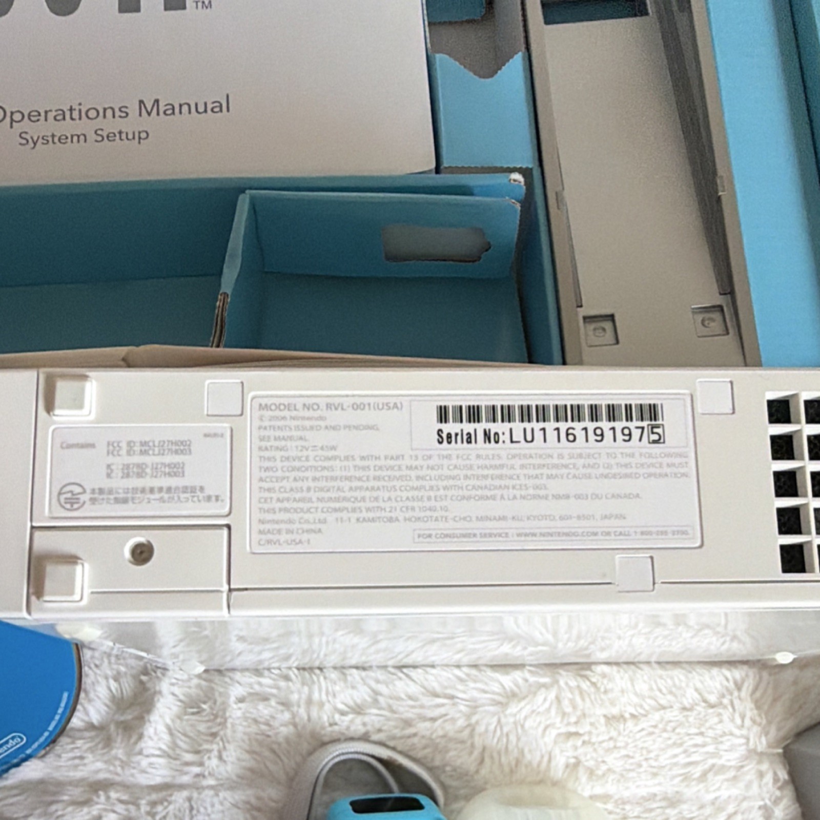 Nintendo Wii RVL-001(USA) White Console Bundle w/ Wii Sports, Remote, Box Tested