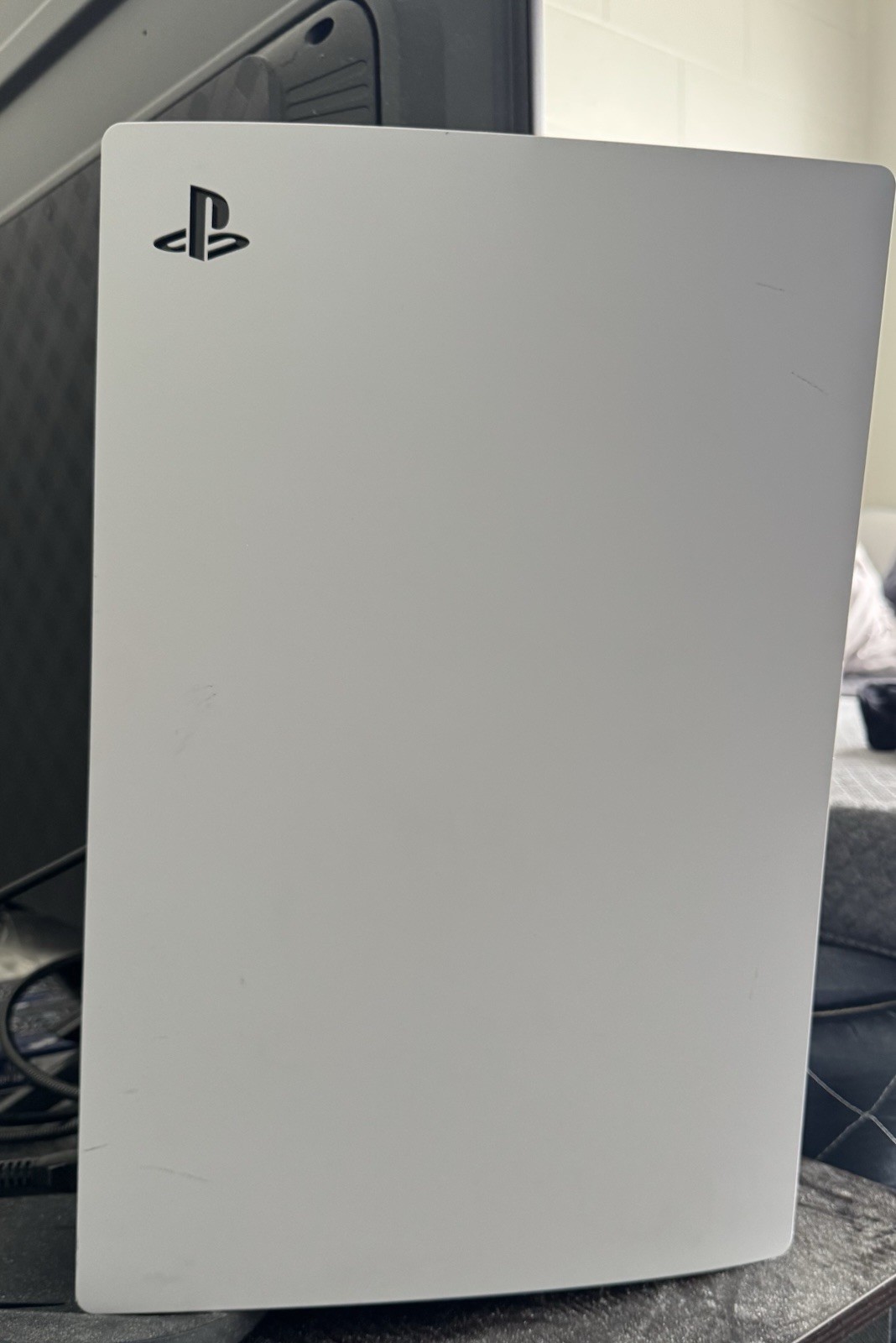 Sony PlayStation 5 Home Console White 4K UHD Blu-Ray HDMI USB-A