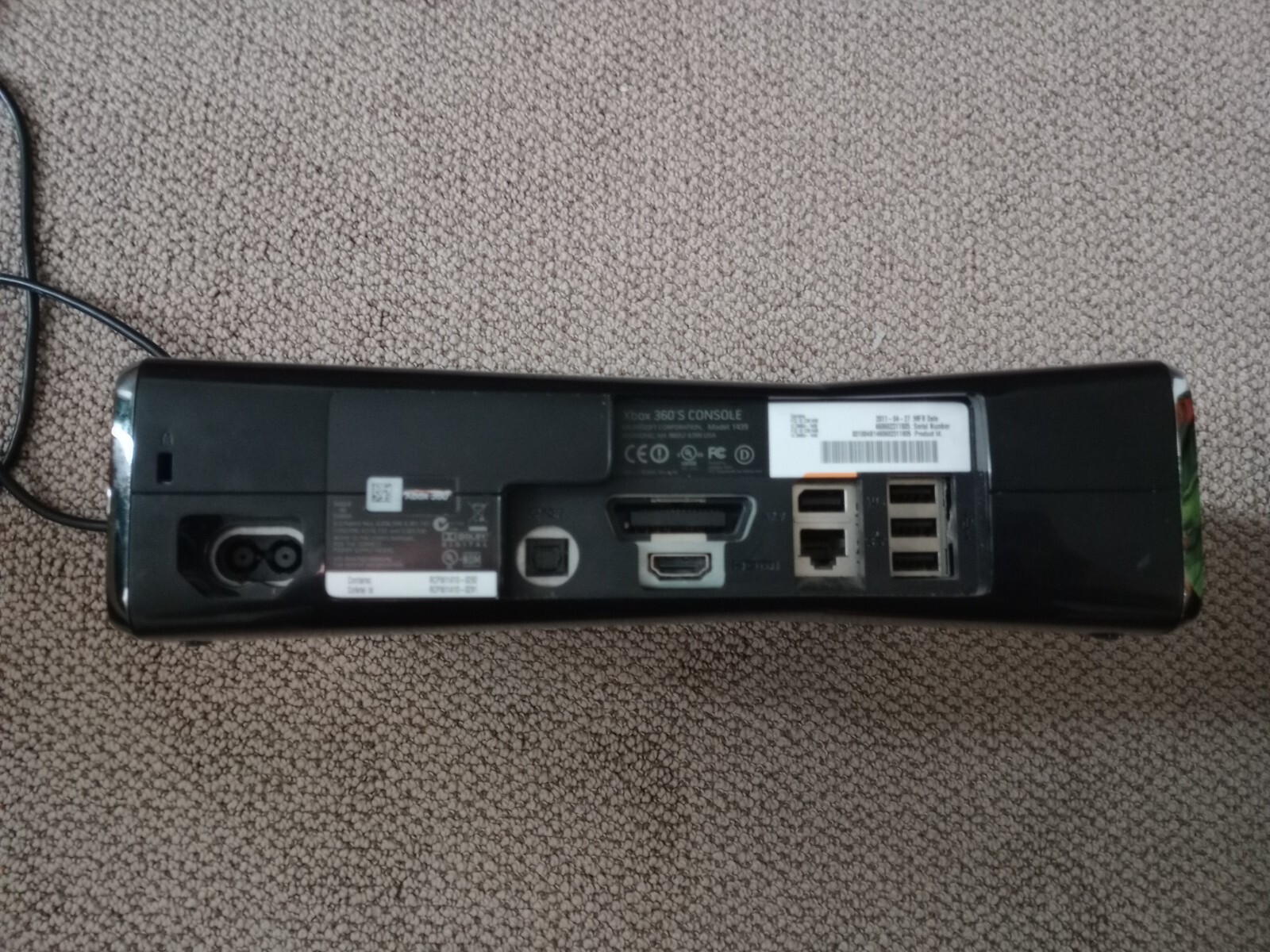Xbox 360 bundle, 11 games three controllers +.