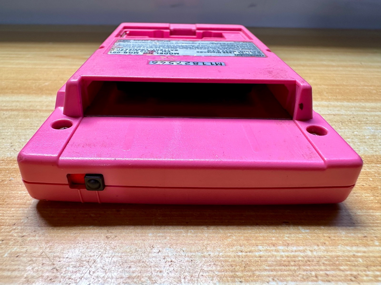 Nintendo Gameboy Pocket MGB-001 Hot Fuchsia Pink Handheld System Console
