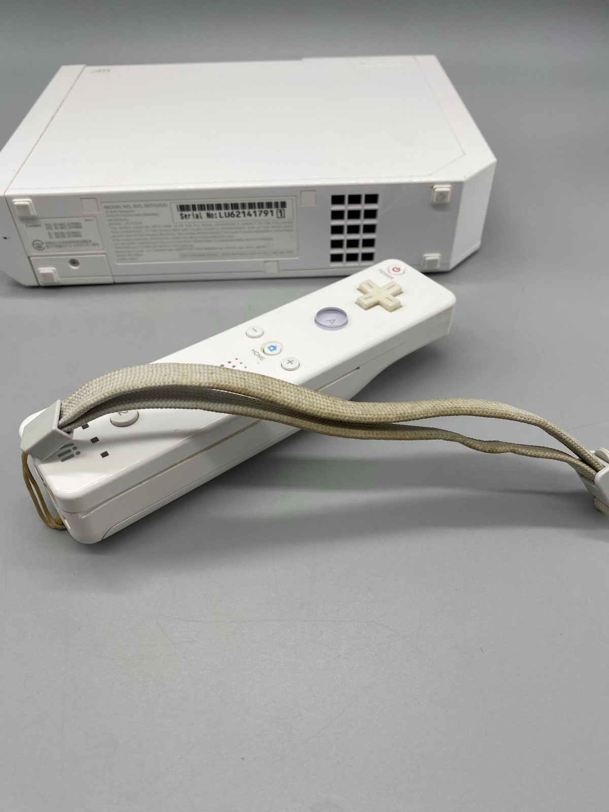 Nintendo Wii RVL-001 Console – White W/ Wii Remote, Sensor Bar, 5 Games TESTED