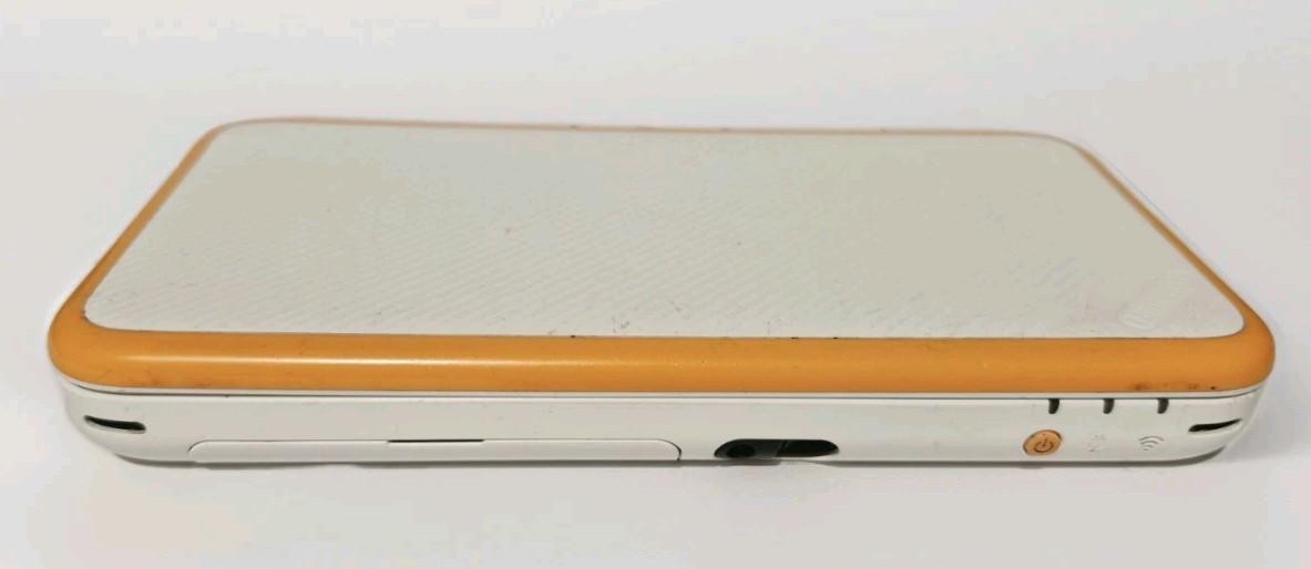 NINTENDO 2DS XL WHITE ORANGE CONSOLE HANDHELD SYSTEM AS IS PARTS OR REPAIR ~READ