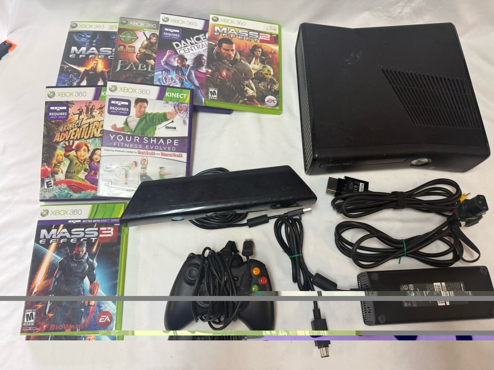 Microsoft Xbox 360 E Console Bundle Lot 250GB – READ!!!!