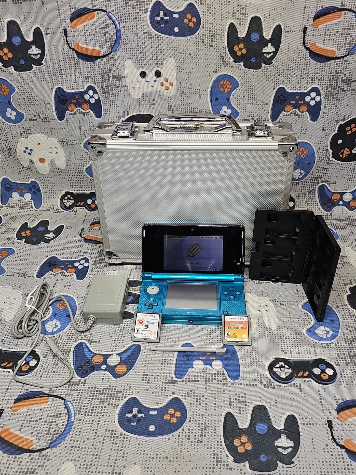 Nintendo 3DS Aqua Blue Handheld Handheld Console System CTR-001 PACKAGE DEAL
