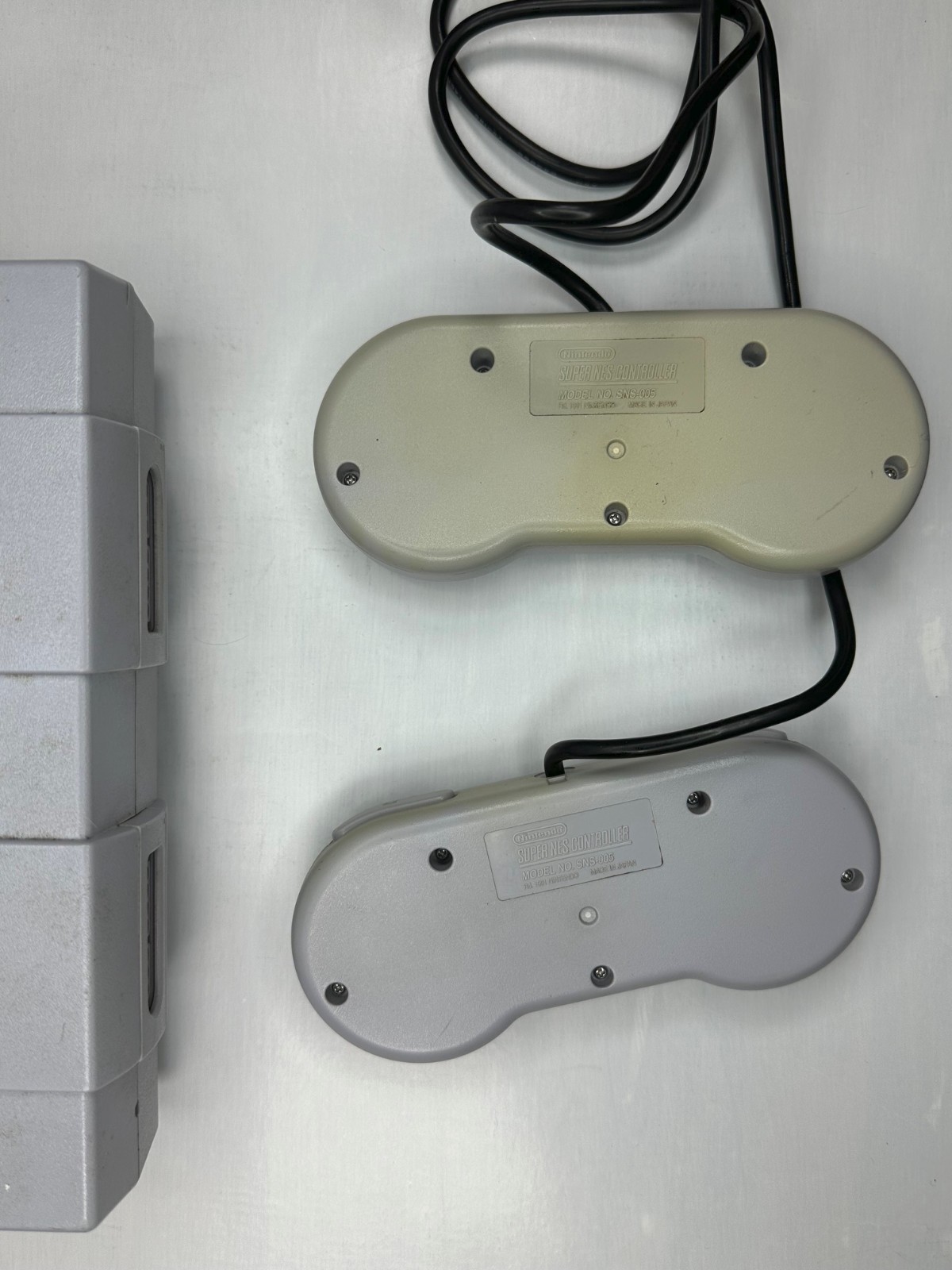 Super Nintendo Console SNES TESTED – 2 Controllers Video Manual – NO AC Adapter