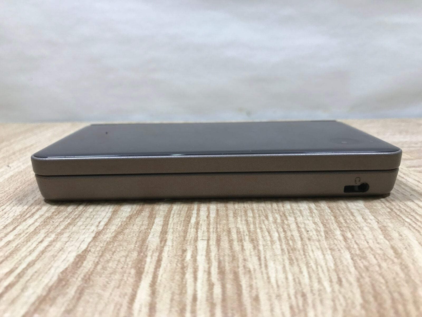 Nintendo DSi LL XL DS Dark Brown Console Nintendo Japan – With Defects LG9223