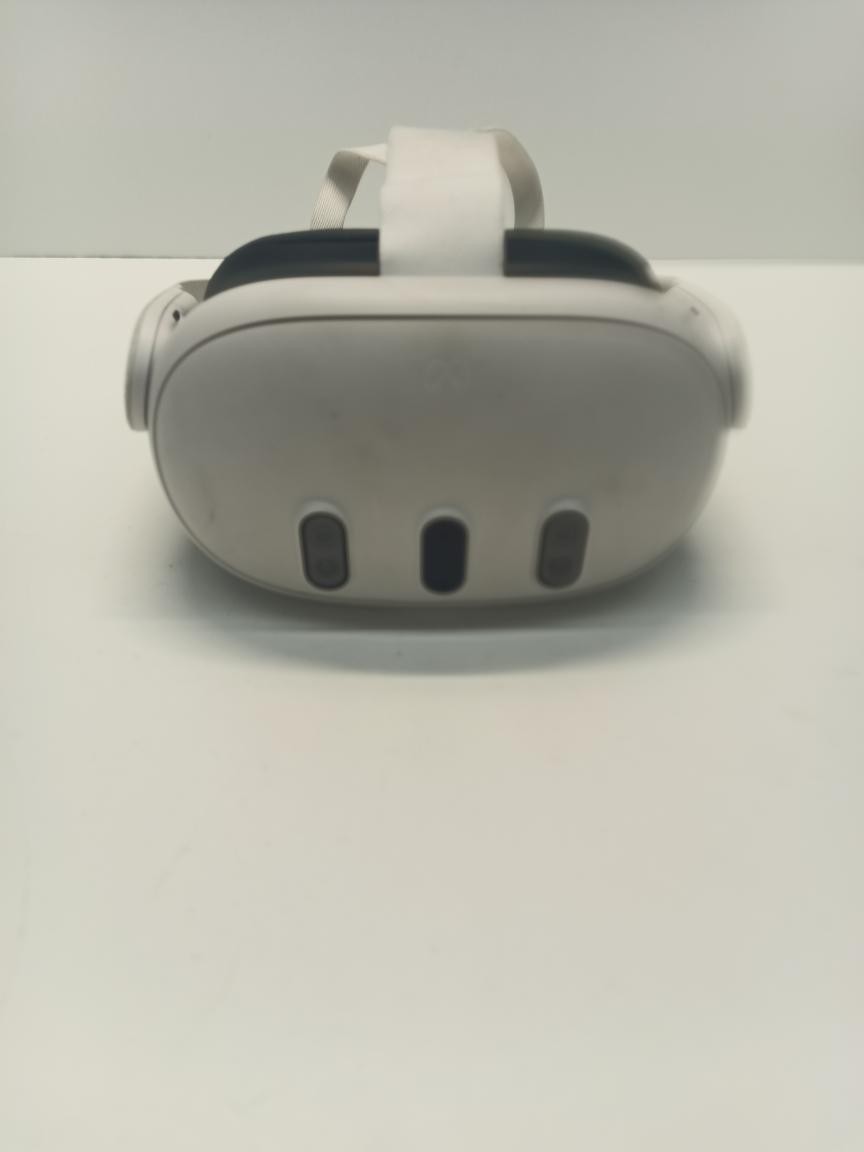 PRE OWNED OCULUS META QUEST 3 (P23016606)