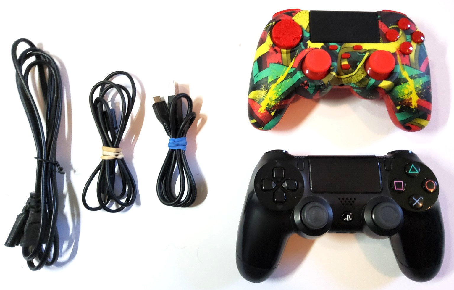 Sony PS4 Slim Console Bundle- 4 Games 2 Controllers Very Good Condition TESTED