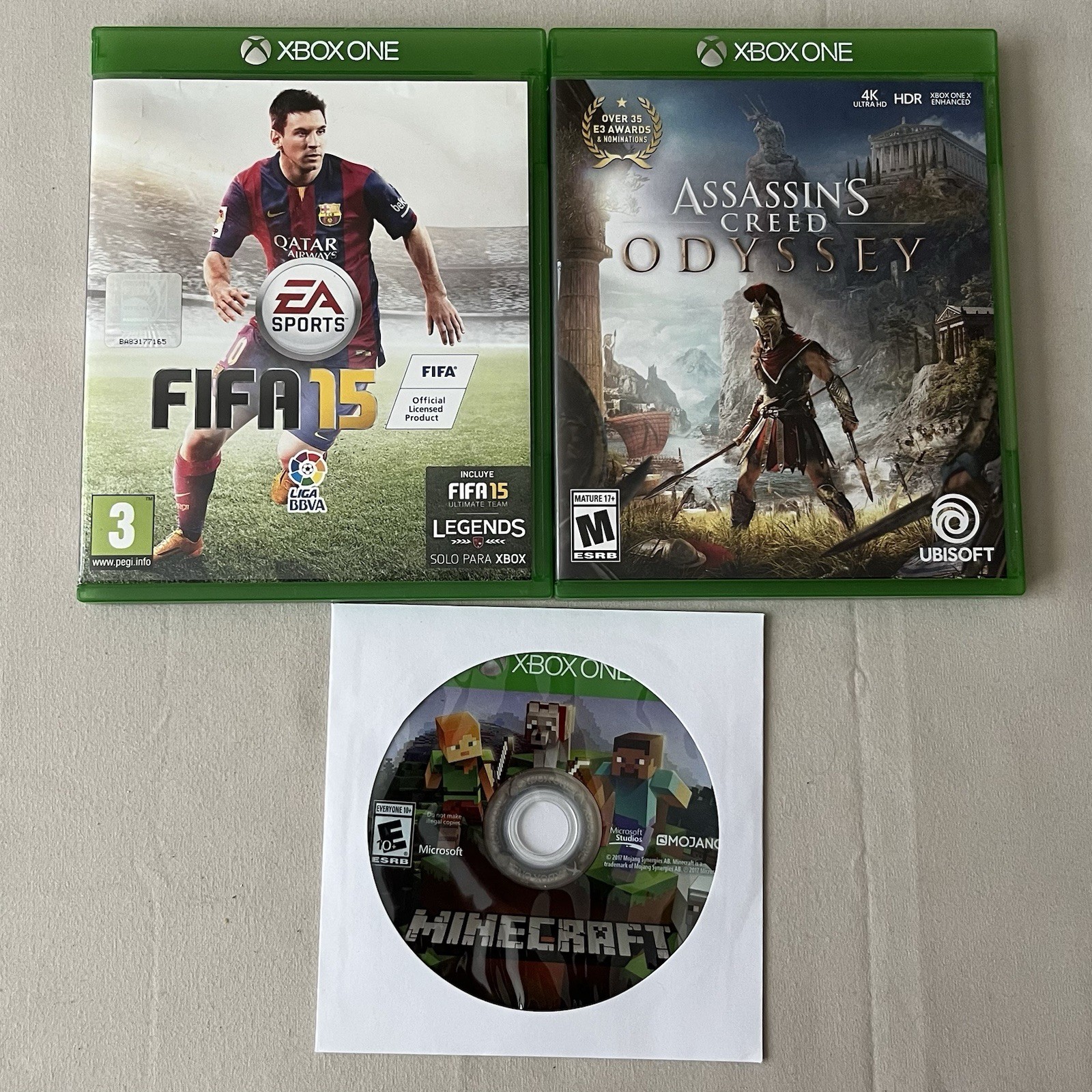 Microsoft Xbox One S Console Bundle 1TB White w/ Batt Pack Controller & 3 Games