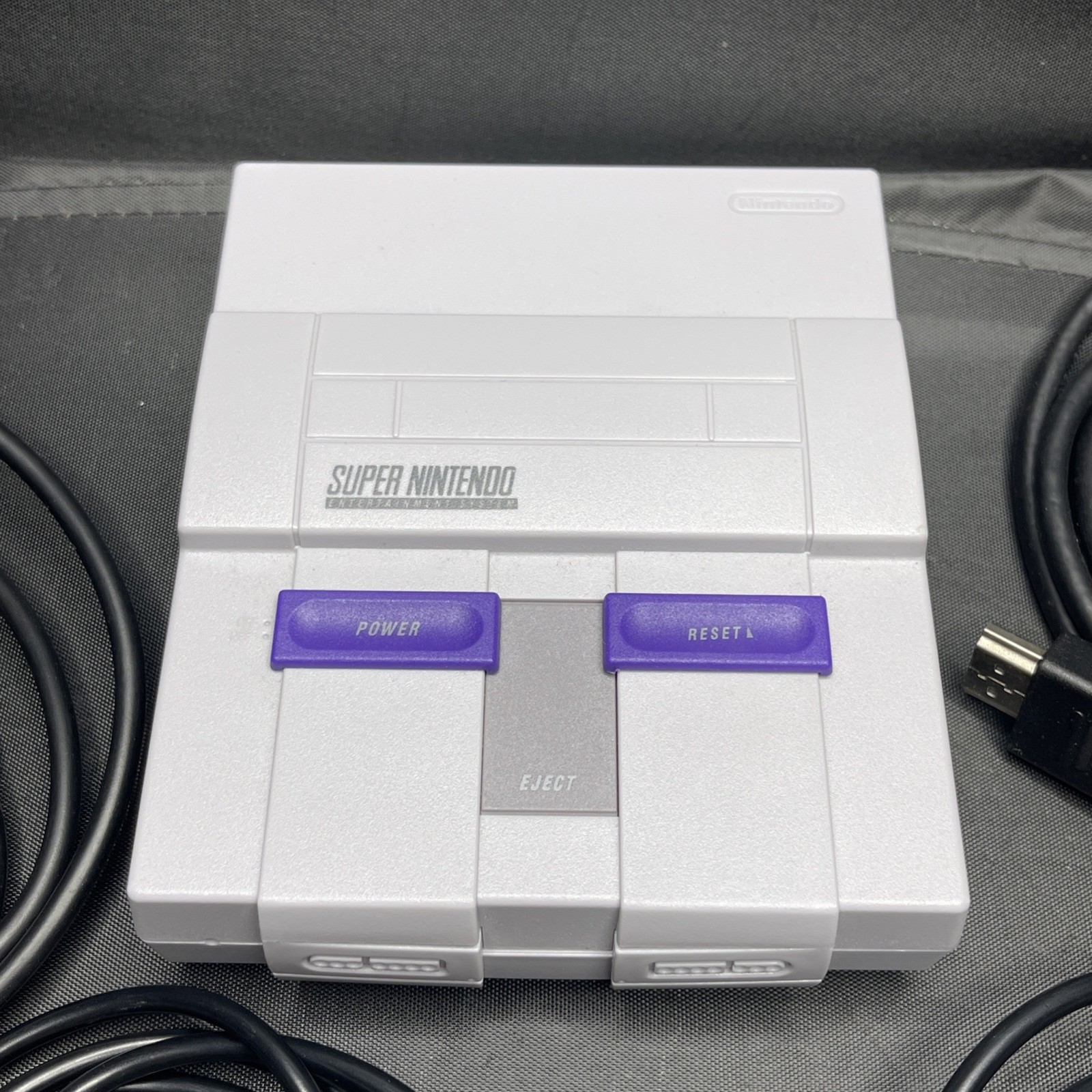 Nintendo Super NES Classic Edition Mini SNES CLV-201 Console 2 Controllers