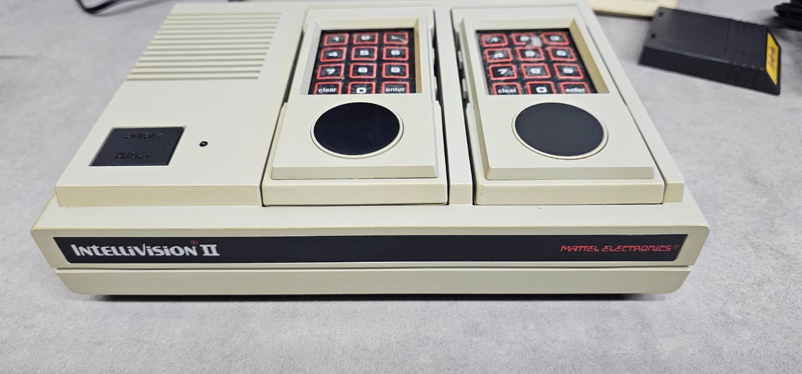 Mattel Intellivision 2 NTSC-U/C Beige Home Console RF 1 Unit