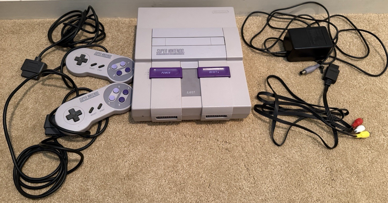 Super Nintendo Entertainment System SNES Console Gaming System SNS-001 Gray