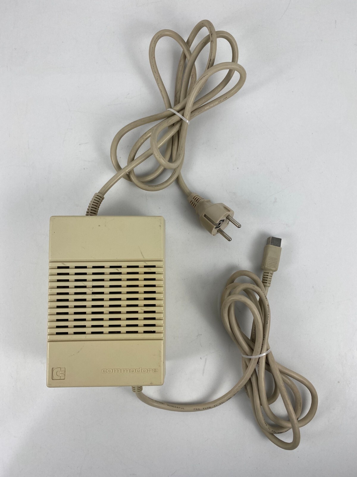 VINTAGE Original Power Supply Adaptor Commodore Amiga A500 COMPUTER 220v