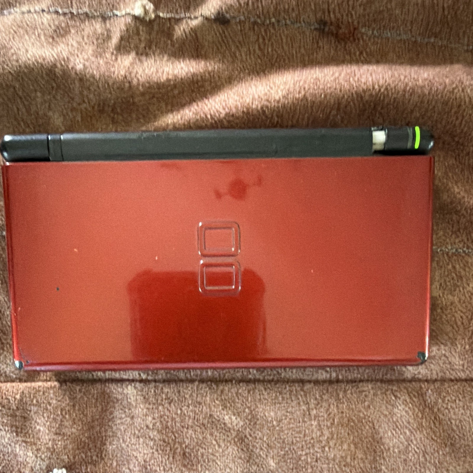 Nintendo DS Lite USG-001 Handheld Console Red/Black Wi-Fi Headphone Jack