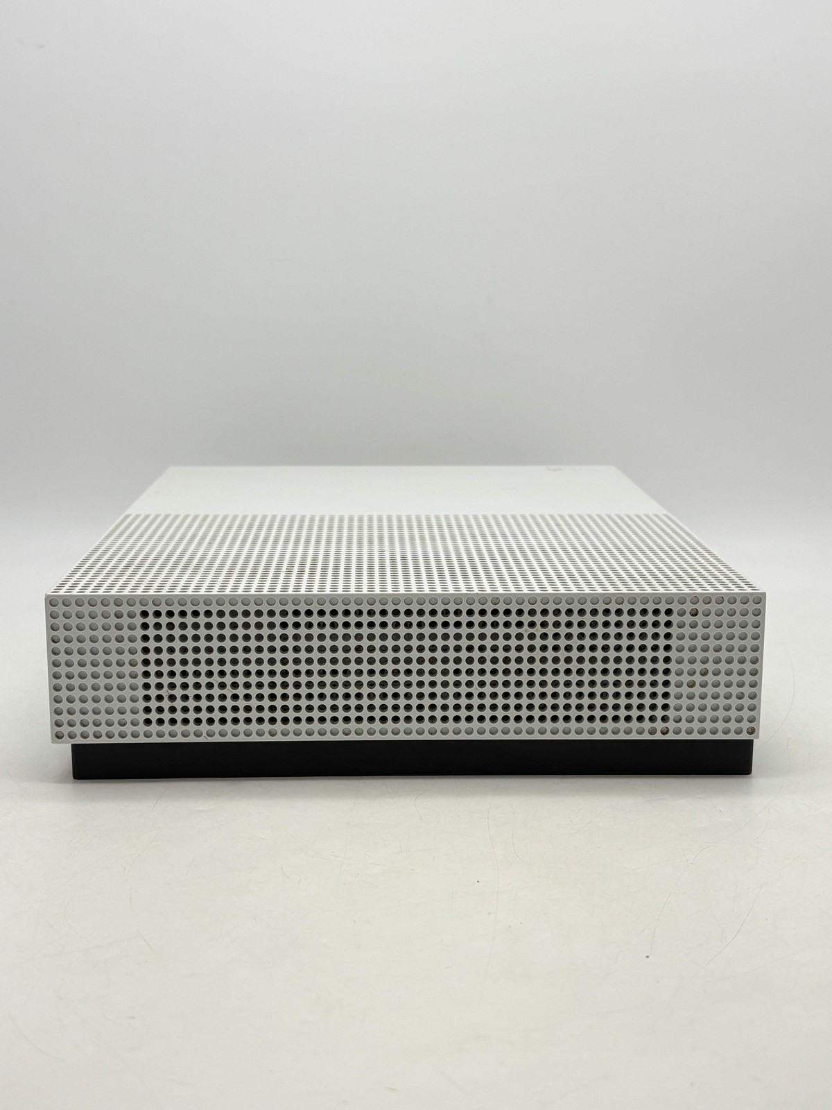 Microsoft Xbox One S (Model 1681) 500GB White Video Game Console Only